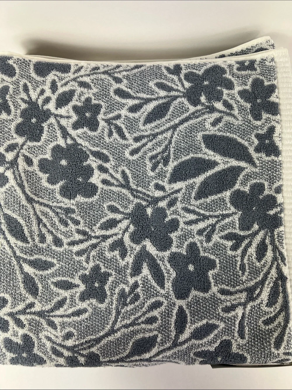 Mi Casa es Tu Casa Bath Towels Blue White Floral Print Cotton Portugal 2 Pc NWT